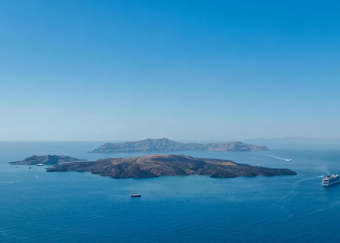 בית נופש Santorini Gem Ormos Athinios