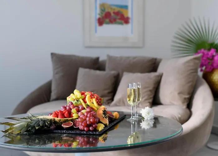 Santorini Gem * Ormos Athinios