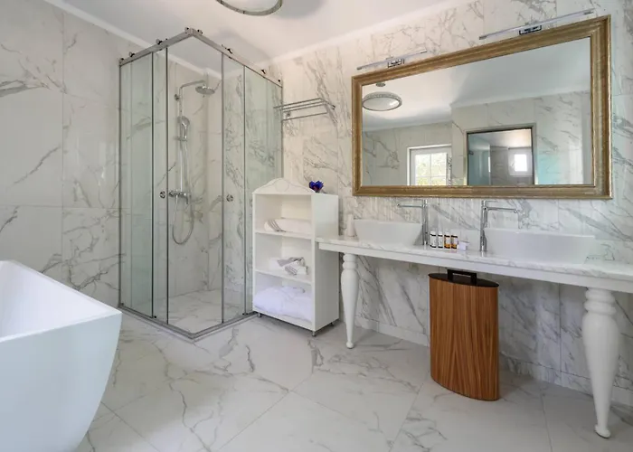 Santorini Gem Holiday home Ormos Athinios