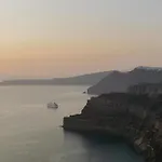 Santorini Gem Ormos Athinios