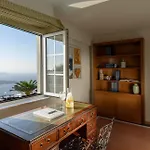 Santorini Gem * Ormos Athinios
