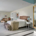 Santorini Gem 펜션 *